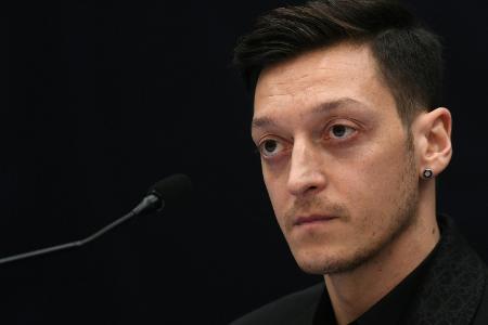 Türkischer Wahlkampf: Özil postet wieder Foto mit Erdogan