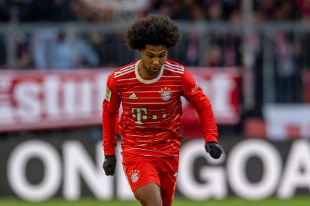 ANGRIFF: Serge Gnabry (bis 70.) - Note: 1,0 - Verschaffte sich mit schnellen Bewegungen immer wieder den nötigen Raum und strahlte permanent Gefahr aus. Hatte schon vor der Pause zwei Top-Chancen (7., 44.). Verdiente sich dann das nötige Glück und sorgte mit seinem Doppelpack (50., 64.) für klare Verhältnisse.