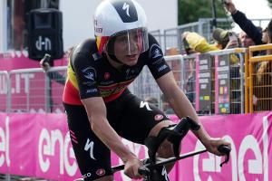 Corona-Schock: Giro-Gesamtführender Evenepoel positiv