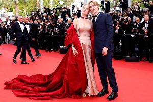 In Cannes: Uma Thurman legt Red-Carpet-Auftritt mit Sohn Levon hin