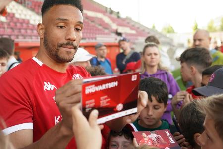 Bis 2026: Mainz verlängert mit Onisiwo