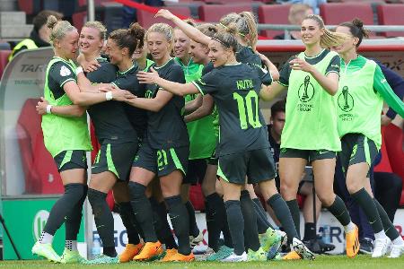 Wölfinnen weiter mit Titelchance