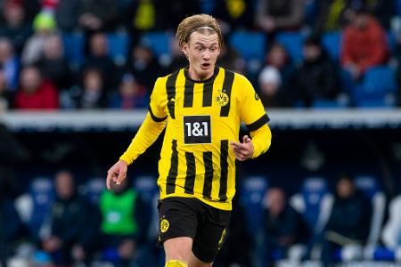 Julian Brandt - Note: 3,0 - Übernahm die Rolle als Spielmacher im BVB-Zentrum. Seine Kreativität blitzte jedoch zu selten auf. Bot immer wieder sensationelle Laufwege in die Tiefe an, die jedoch zu keinem Erfolg führten. Verwertete in der Nachspielzeit seine x-te Chance zum 3:0.