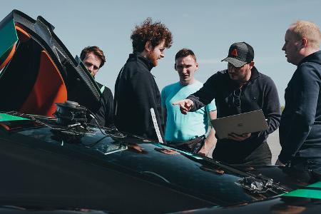 Rimac Nevera Rekordfahrt Papenburg Team