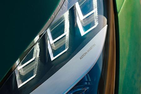 Aston Martin DB12