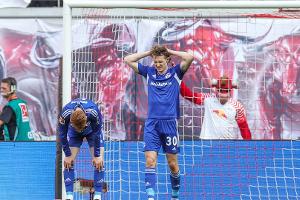 Niederlage in Leipzig: Schalke steigt aus der Bundesliga ab