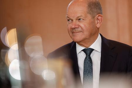 Bundeskanzler Scholz gratuliert DEB-Team zu WM-Silber