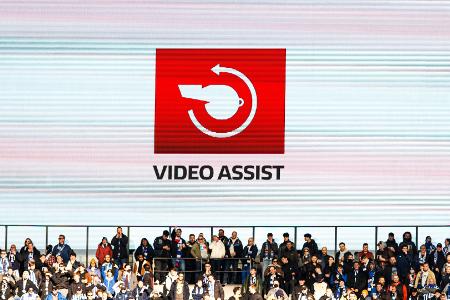 Bundesliga-Relegation mit VAR und Torlinientechnik