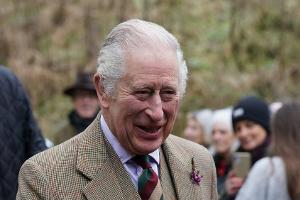 Royaler Sparfuchs? König Charles dreht Wassertemperatur im Pool runter