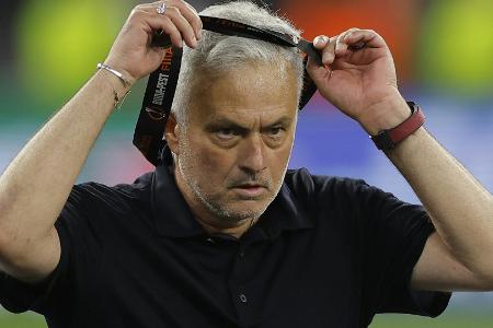Mourinho lässt Zukunft in Rom offen: 