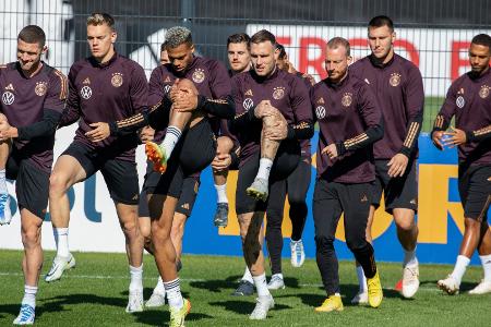 Nationalelf trainiert erneut vor Fans