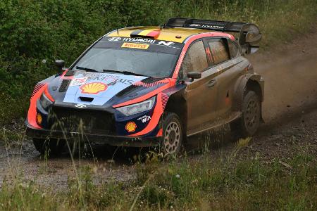 Sardinien-Rallye: Neuville siegt - Rovanperä Gesamtführender