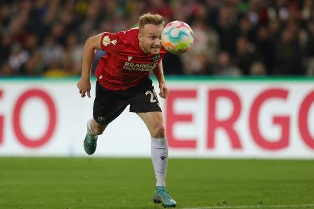 Hannover 96 verlängert Vertrag mit Verteidiger Dehm