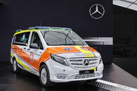 Wenn jede Sekunde zählt: Mercedes-Benz auf der RETTmobil 2023 When every second counts: Mercedes-Benz at RETTmobil 2023