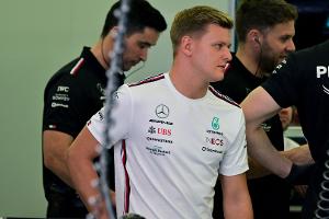 Schumacher erstmals im Silberpfeil unterwegs: "Großartig"