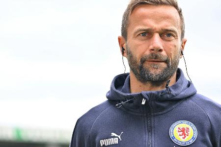 Braunschweig trennt sich von Trainer Schiele