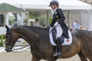 Dressur-DM: Von Bredow-Werndl Zweite im Grand Prix