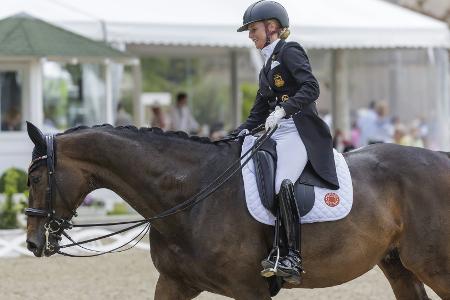 Dressur-DM: Von Bredow-Werndl Zweite im Grand Prix