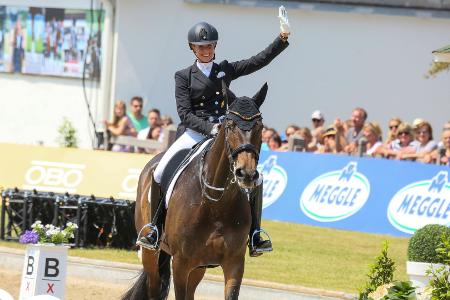 Balve: Von Bredow-Werndl überragt in der Kür