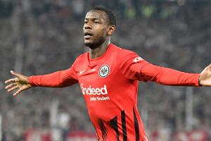 Medien: AS Rom verpflichtet Frankfurter Ndicka