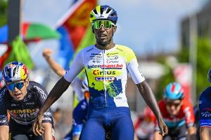 Tour de Suisse: Überraschungssieg für Eritreer Girmay
