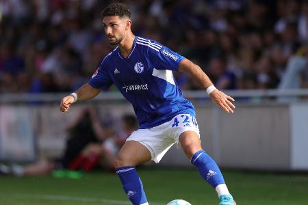 Fürth verpflichtet Schalker Calhanoglu