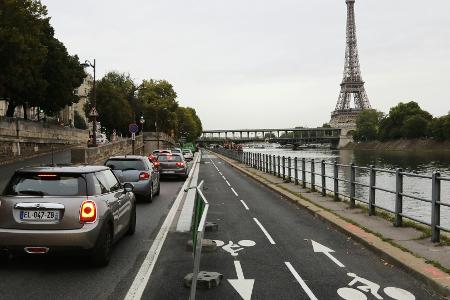 Frankreich baut für Olympia Pariser Radwege aus