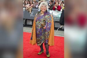 Miriam Margolyes zeigt sich mit 82 Jahren nackt in der "Vogue"