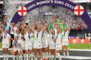 Frauen-EM 2025: UEFA schreibt Übertragungsrechte aus