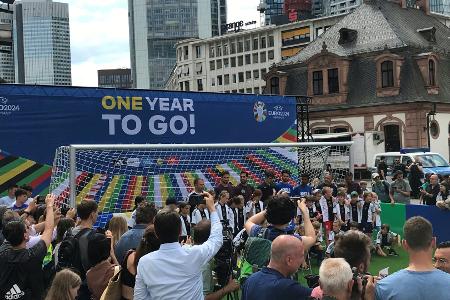 DFB-Team sammelt Sympathiepunkte bei den Fans