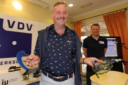 Peter Neururer leitet erneut das VDV-Proficamp