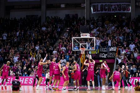 Intercontinental Cup: Bonn gegen Zhejiang und Al Manama