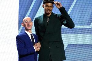 Spurs wählen Wembanyama bei NBA-Draft - Macron gratuliert