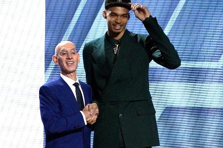 Spurs wählen Wembanyama bei NBA-Draft - Macron gratuliert