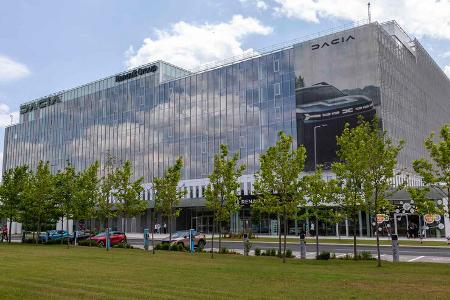 Dacia RumŠnien - Hauptquartier in Bukarest und Werk in Mioveni/Pitesti 