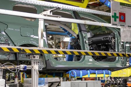 Dacia RumŠnien - Hauptquartier in Bukarest und Werk in Mioveni/Pitesti 