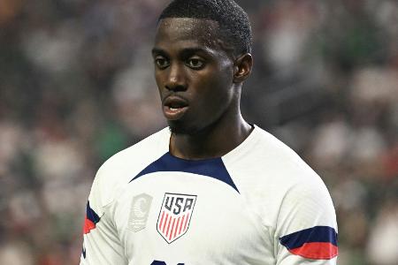 Juventus holt Weah junior