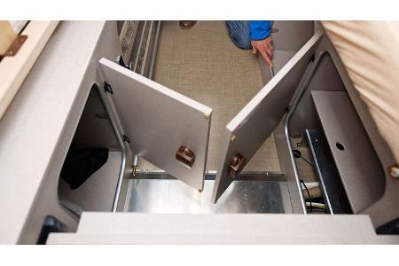 Buerstner Delfin C 621 (2023) Kleiderschrank f