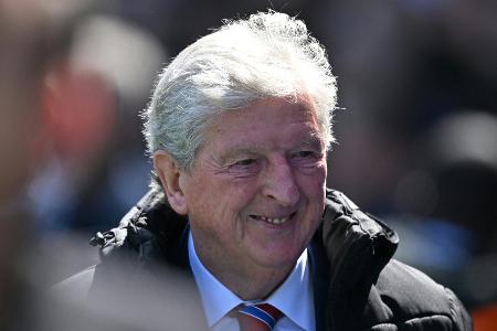 Crystal Palace verlängert mit Trainer Hodgson