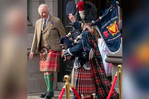 Charles III. in Schottland: König von zwei Feinden