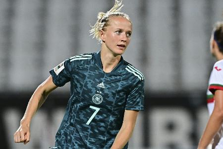 Doppelsturm mit Popp? Schüller wirbt für neue WM-Rolle