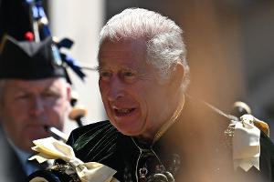 "Nicht mein König": Lautstarke Proteste begleiten schottische Krönung