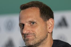 Chatzialexiou: DFB-Frauen können Fußballfans "wachküssen"