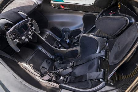 Aston Martin Valkyrie AMR Pro