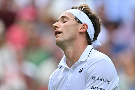 Kein Spaß auf Rasen: Ruud schon ausgeschieden