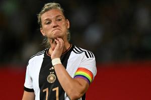 WM-"Alarmglocken": Popp angefressen, "MVT" besorgt