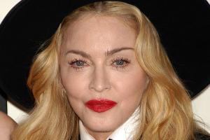 Nach schwerem Infekt: Madonna spaziert schon wieder durch New York