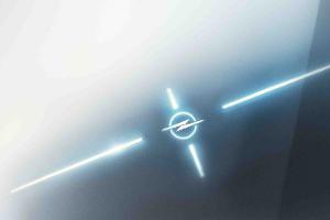 Opel-Logo im Wandel der Zeit: 2023/24