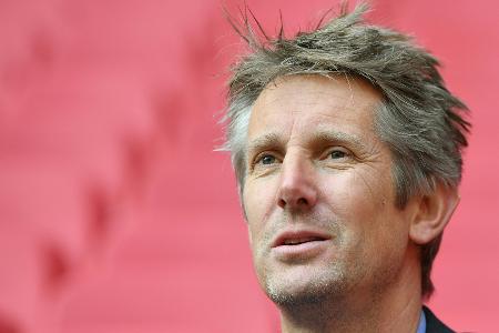 Van der Sar außer Lebensgefahr