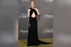 Nicole Kidman im gewagten Abendkleid auf dem roten Teppich
